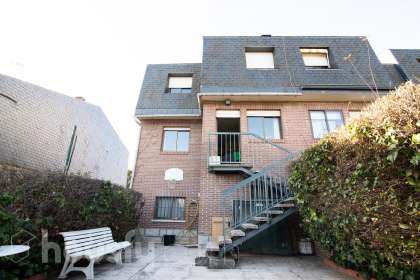 Casa en Calle Prado de los Rosales