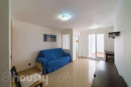 Bajo en Carrer de Roma