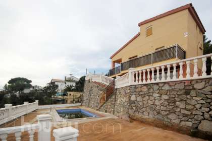 Casa en Carrer Ermita de l'Erola