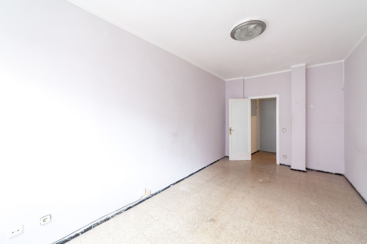 Piso en venta en Passatge Llopis,  L'Hospitalet de Llobregat-3