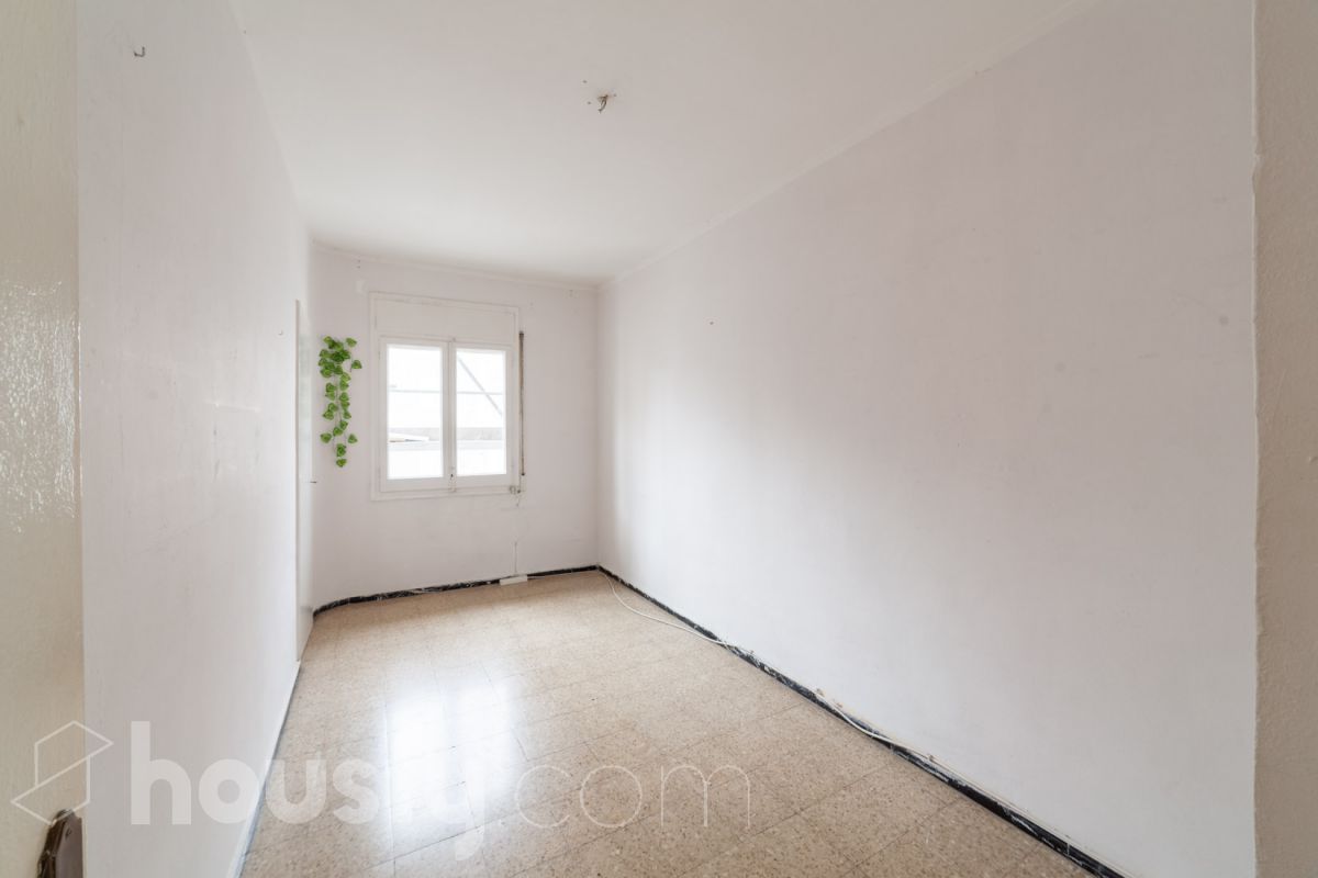 Piso en venta en Passatge Llopis,  L'Hospitalet de Llobregat-4