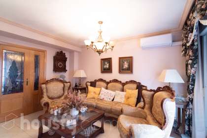 Casa en Calle Augusto Roa Bastos