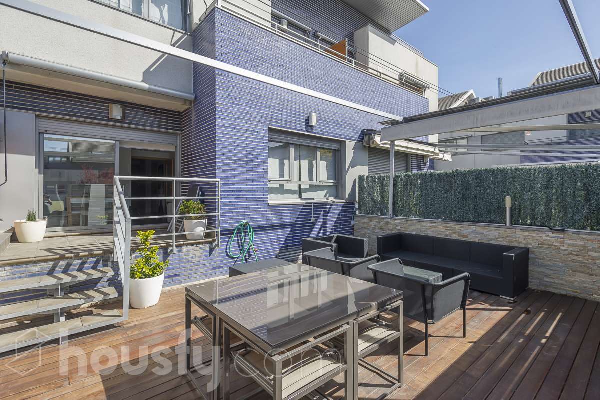 Casa en venta en Calle Manuel Vázquez Montalbán,  Rivas-Vaciamadrid-0