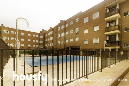 Piso en Avenida Hispanidad (De La)