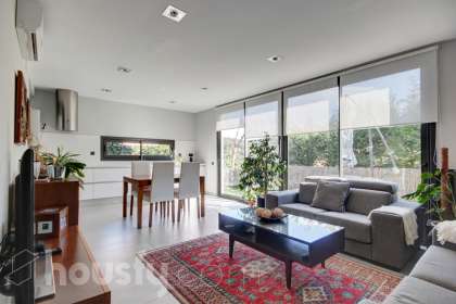Casa en Carrer Montserrat Roig