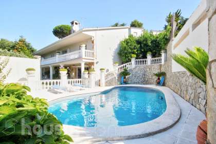 Casa en Urb Can Cabot 233 / Carretera de orriols parcela 233