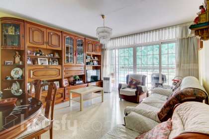 Piso en Plaza Benito Perez Galdos