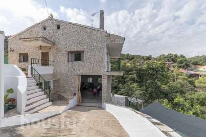 Casa en carrer faisà