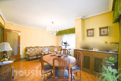 Piso en Calle de Santa Teresa de Jesús