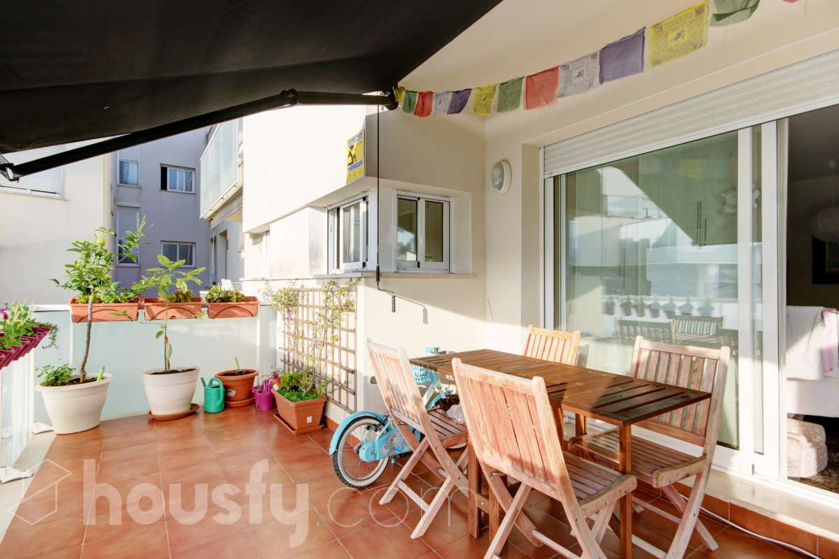 Piso en venta en Carrer Mossen Joan Avinyó,  Cubelles-0