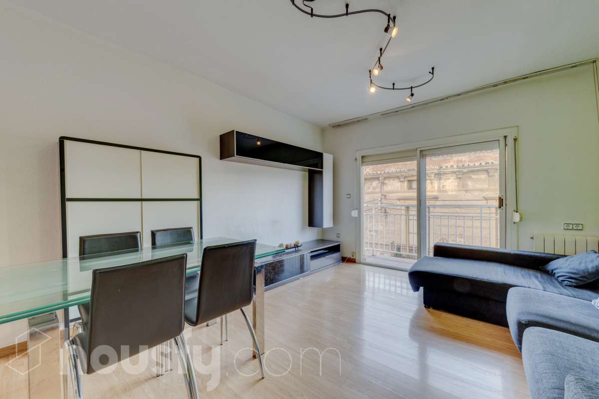 Piso en venta en Calle Ausias Marc D',  Sabadell-0