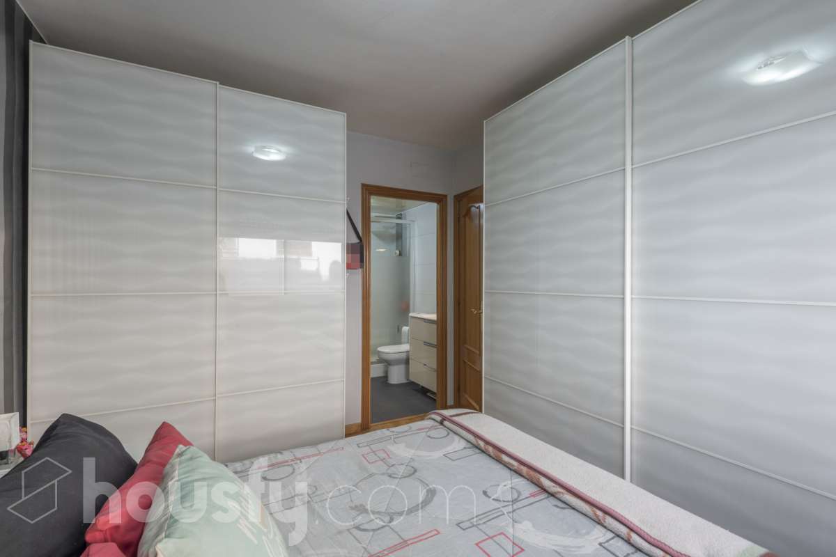 Piso en venta en Carrer de Sort,  L'Hospitalet de Llobregat-3