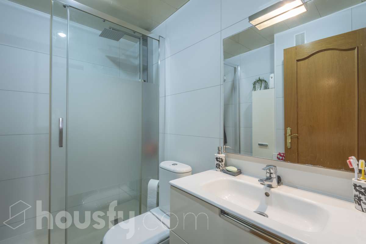 Piso en venta en Carrer de Sort,  L'Hospitalet de Llobregat-4