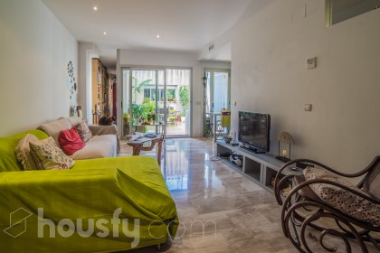 Bajo en Calle Torrijos