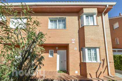 Casa en Avenida Intergolf