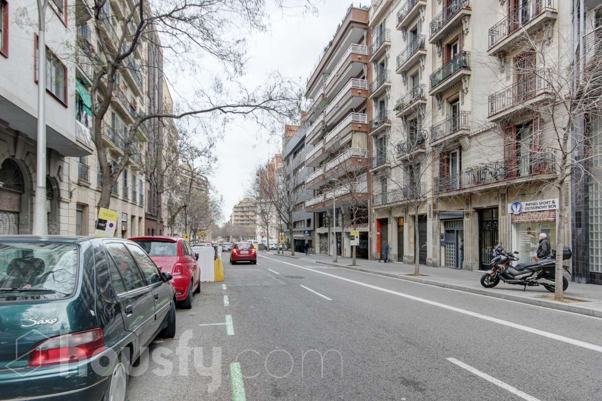 Piso en alquiler en Carrer de Floridablanca, Eixample, Barcelona-2