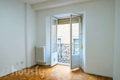 Piso en Calle del Montserrat