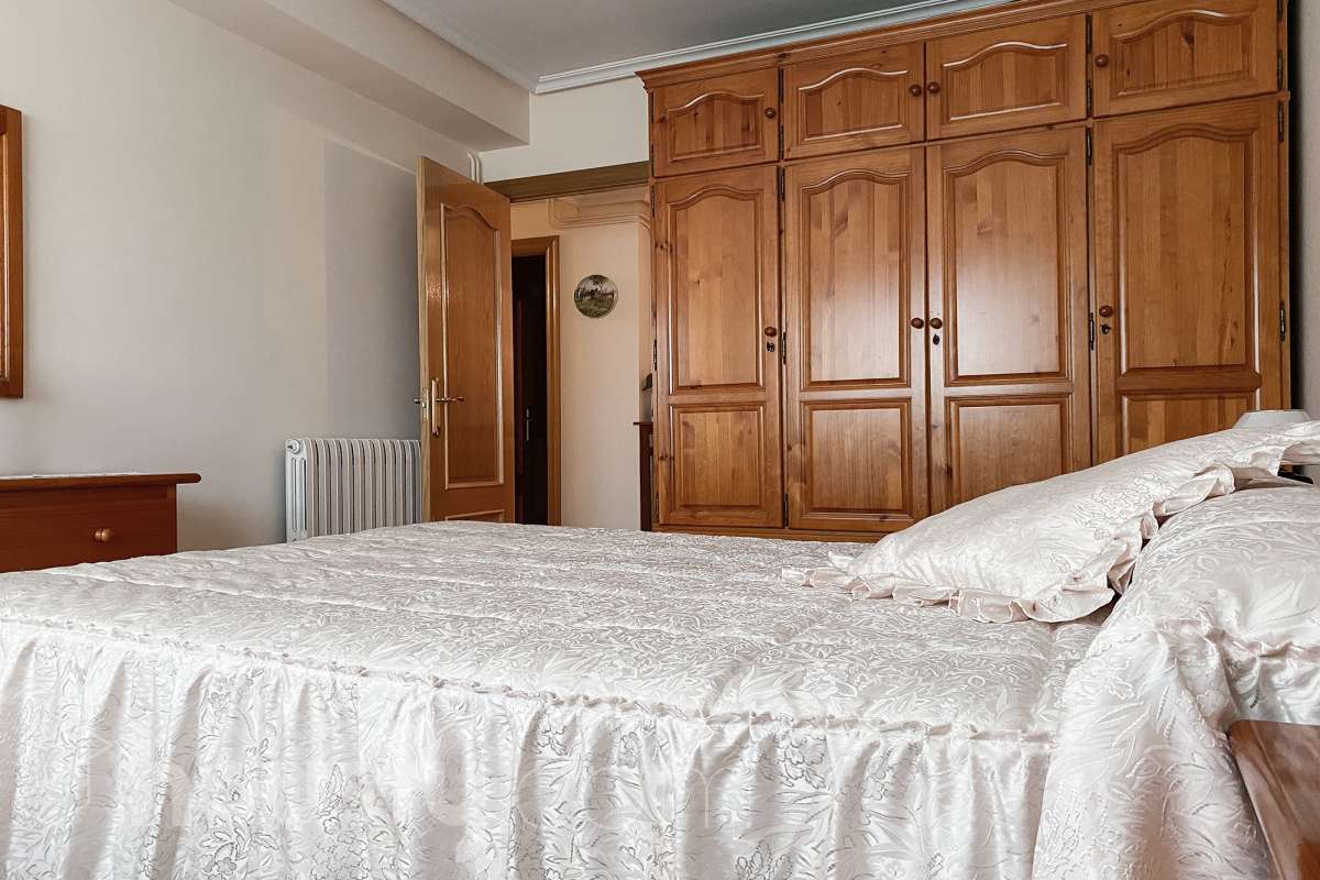 Piso en venta en Peñas de Aya,  Irun-1