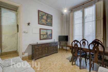 Bajo en Carrer de Jaume Piquet