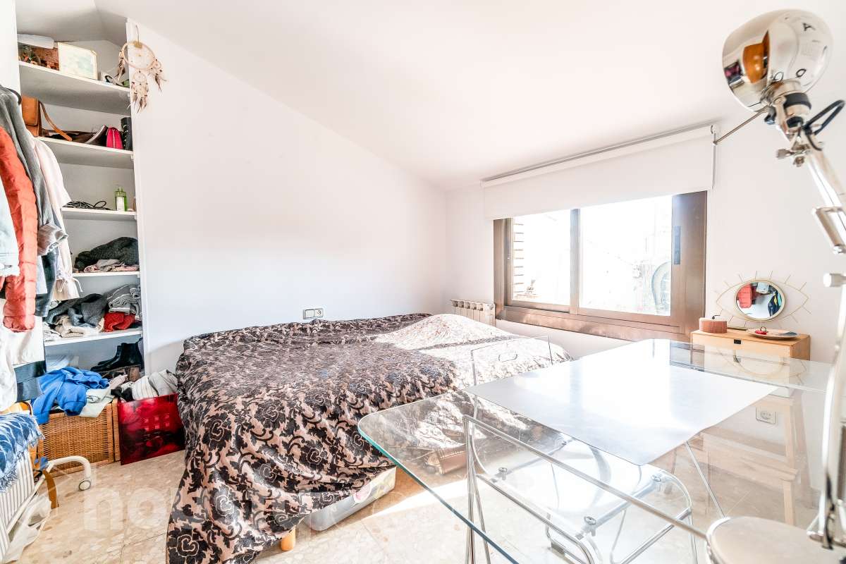 Dúplex en venta en Carrer del Safir,  Rubí-1
