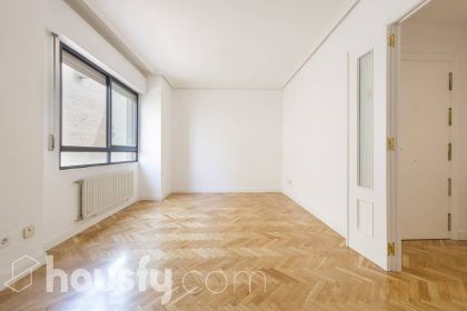 Piso en Calle María del Carmen