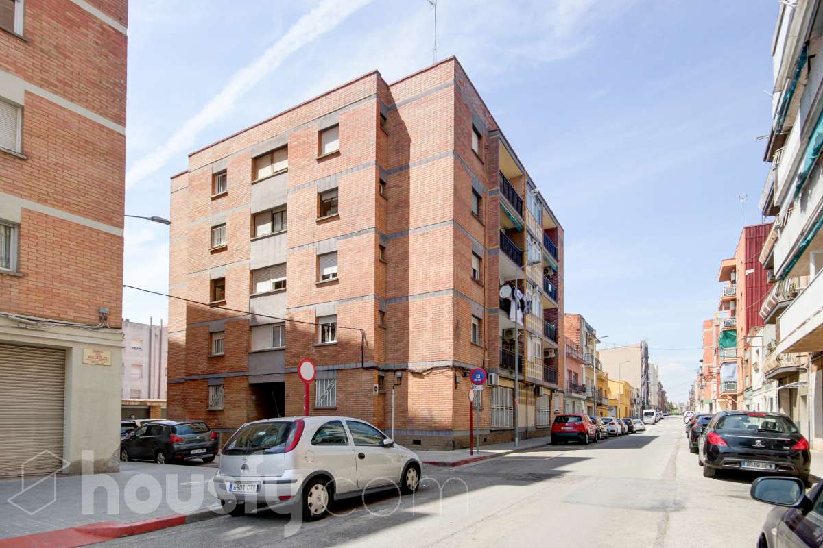 Piso en alquiler en Carrer dels Reis Catòlics, La Creu de Barberà - Avinguda - Eixample, Sabadell-2