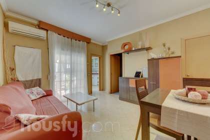 Bajo en Calle Poblet De