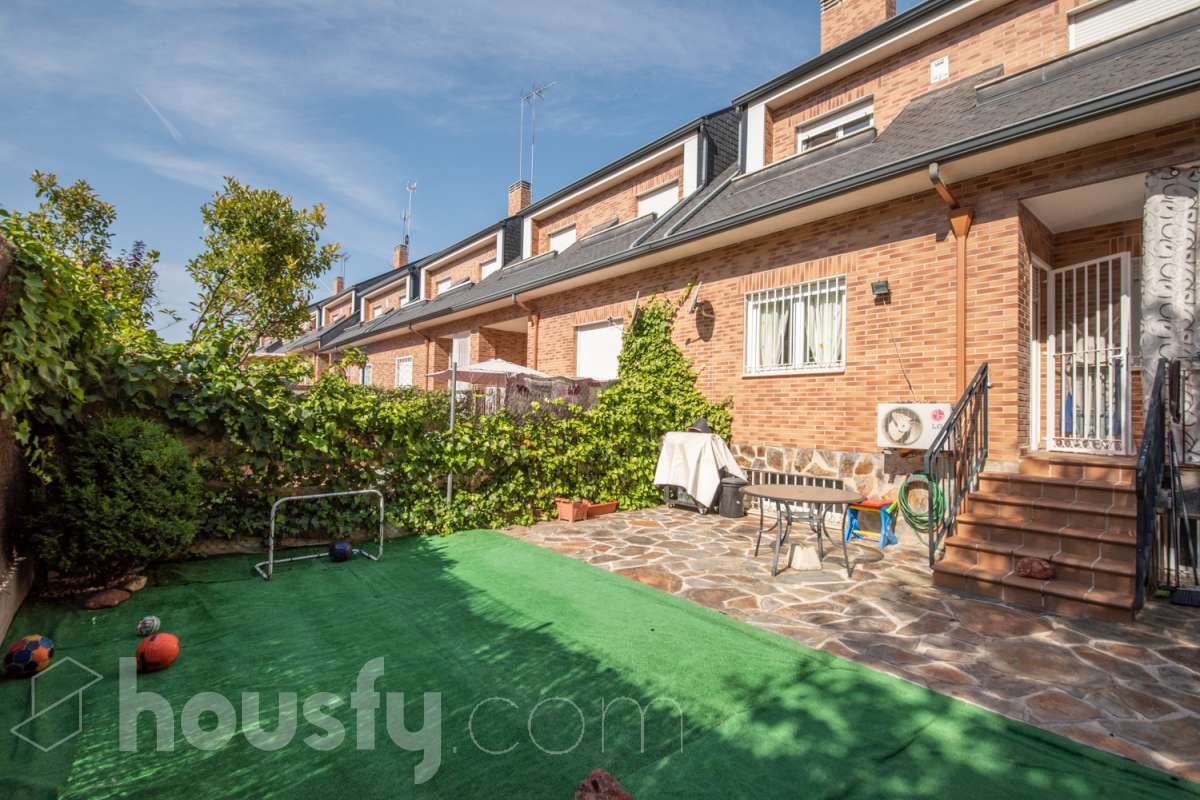 Casa en venta en Avenida del Mar Mediterráneo,  Valdemoro-0