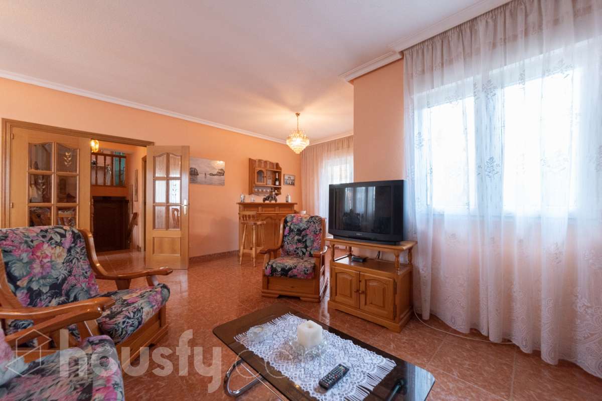 Casa en venta en Calle Guadalcampo,  Guadalix de la Sierra-0