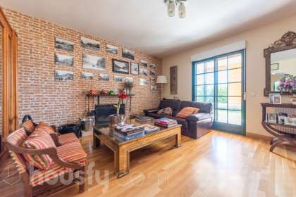 Casa en Calle Enrique Granados ( Urb las Velisas )