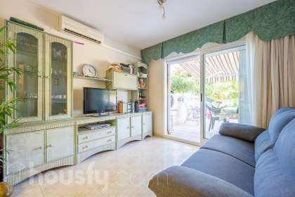 Bajo en Carrer de Lluís Companys