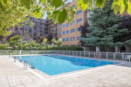 Piso en Calle de Albadalejo