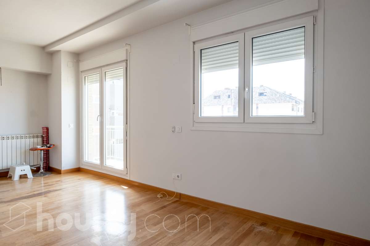 Piso en venta en Avenida los Almendros,  Rivas-Vaciamadrid-2