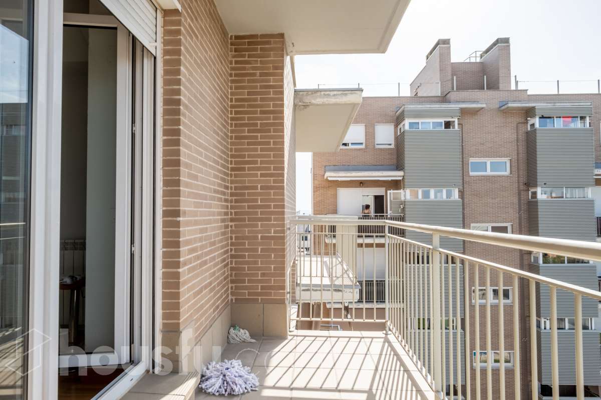Piso en venta en Avenida los Almendros,  Rivas-Vaciamadrid-4