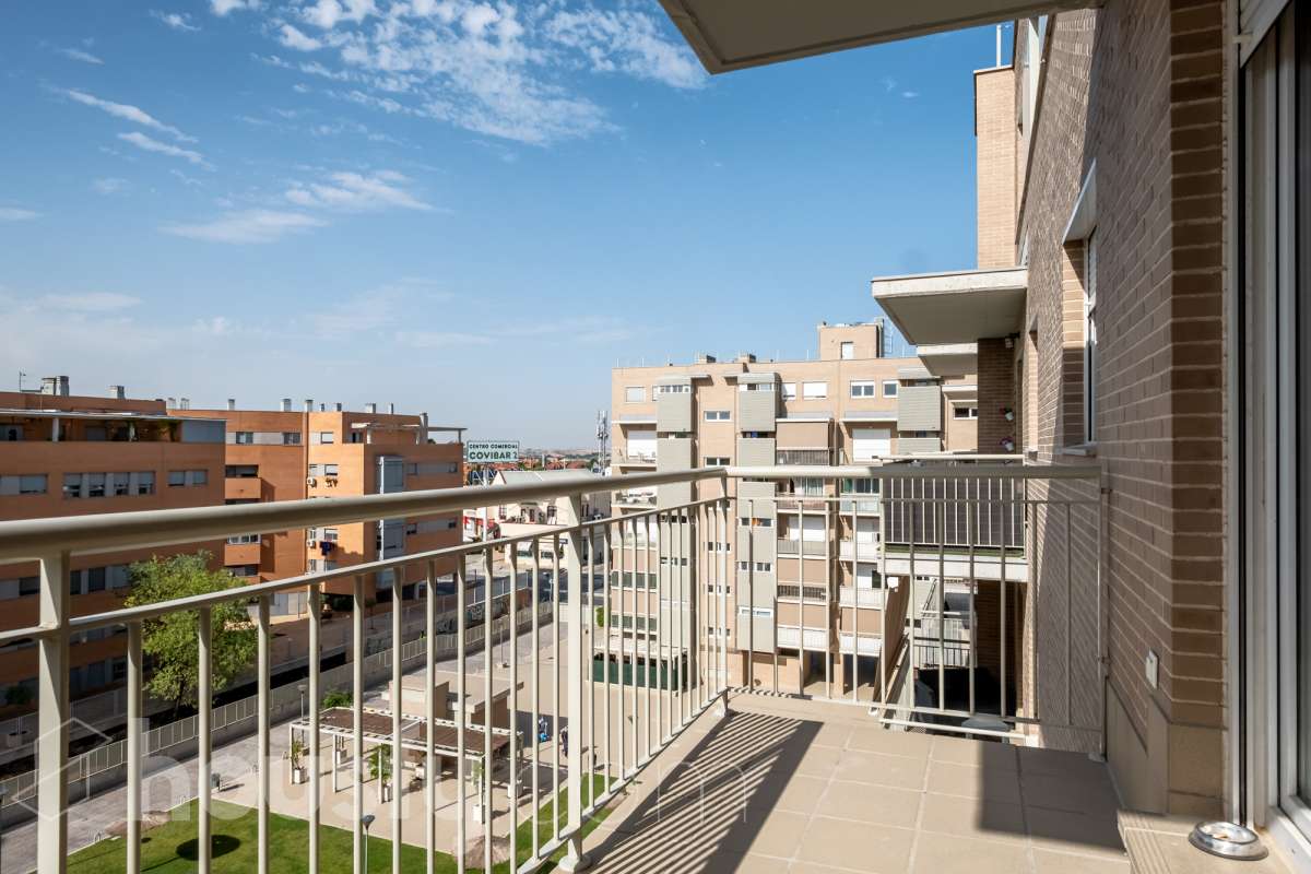 Piso en venta en Avenida los Almendros,  Rivas-Vaciamadrid-3