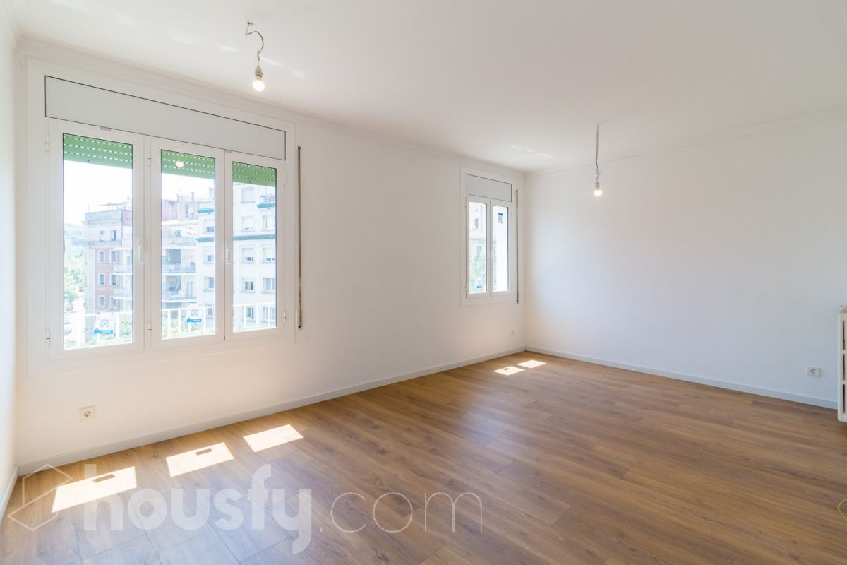 Piso en alquiler en Carrer de Vilamarí, Eixample, Barcelona-0