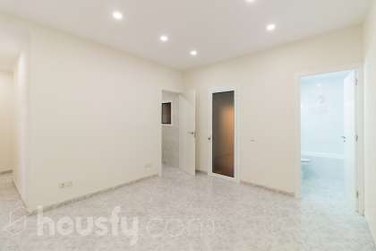 Bajo en Carrer de Marcel·lí Esquius