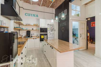 Bajo en Carrer d'Artà