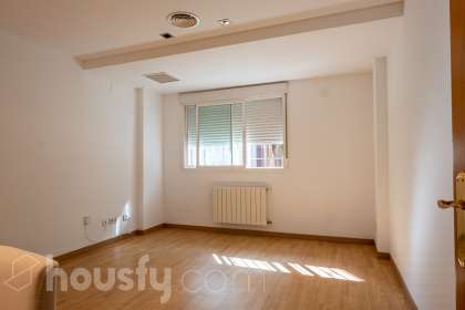 Bajo en Calle Colombia