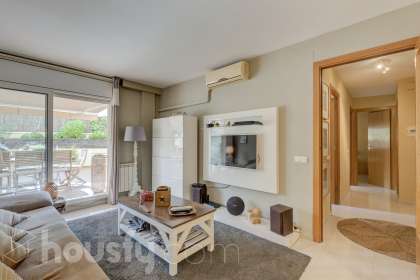 Bajo en Carrer de Jaume Balmes