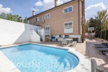 Casa en Calle del Pintor Julio Romero