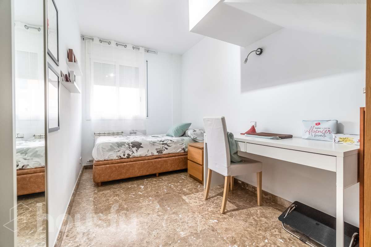 Dúplex en venta en Carrer de Casp,  Rubí-1
