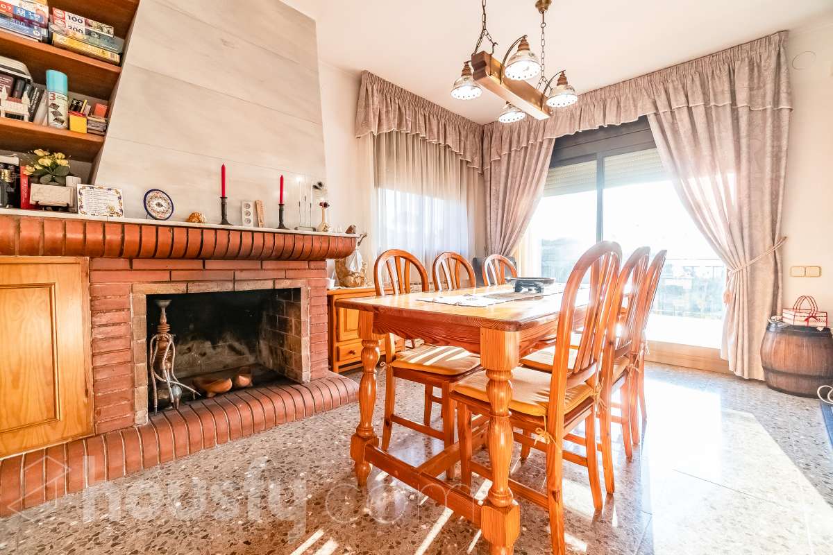 Casa en venta en Carrer del Pi,  Abrera-0