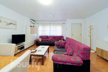 Dúplex en Calle Lirios