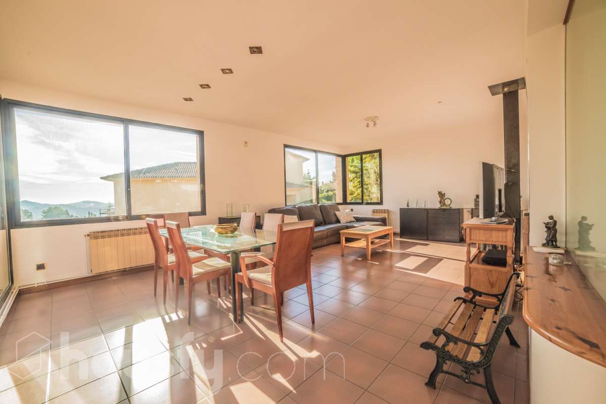 Casa en venta en Via Pau Casals,  Pallejà-2