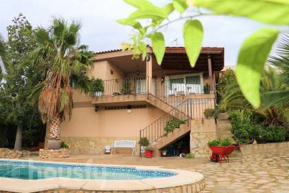 Casa en Urb. Altury, Turís, València, España