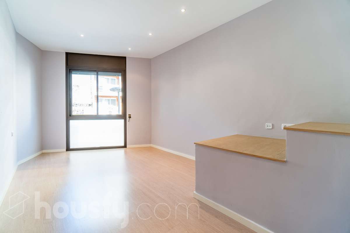 Piso en venta en Carrer de Laureà Miró,  Sant Feliu de Llobregat-1
