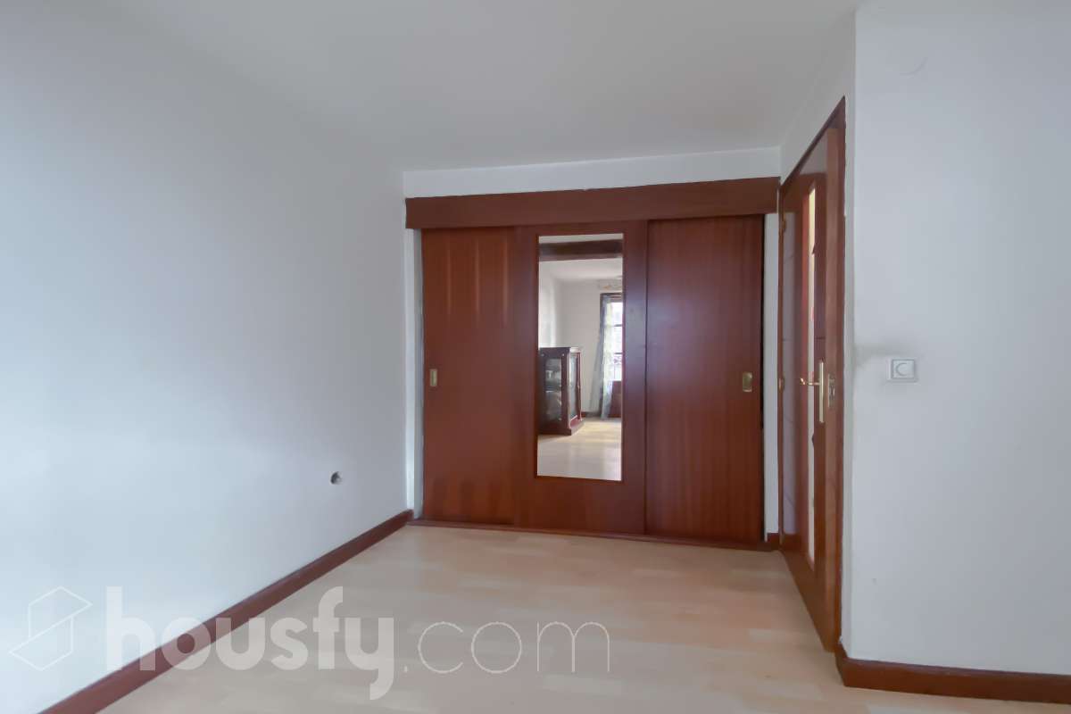 Piso en venta en Plaza Santa María,  Miranda de Ebro-2