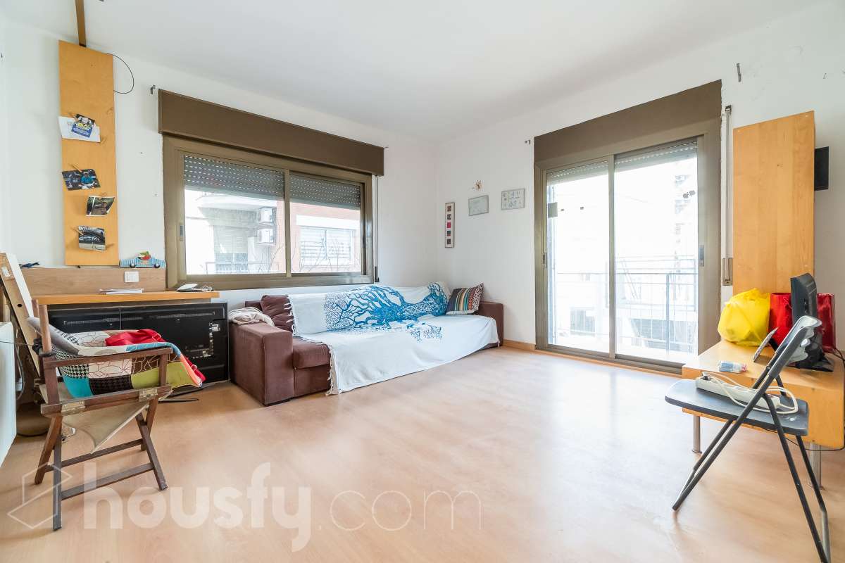 Piso en venta en Carrer de Ca n'Alòs, Centre, L'Hospitalet de Llobregat-0