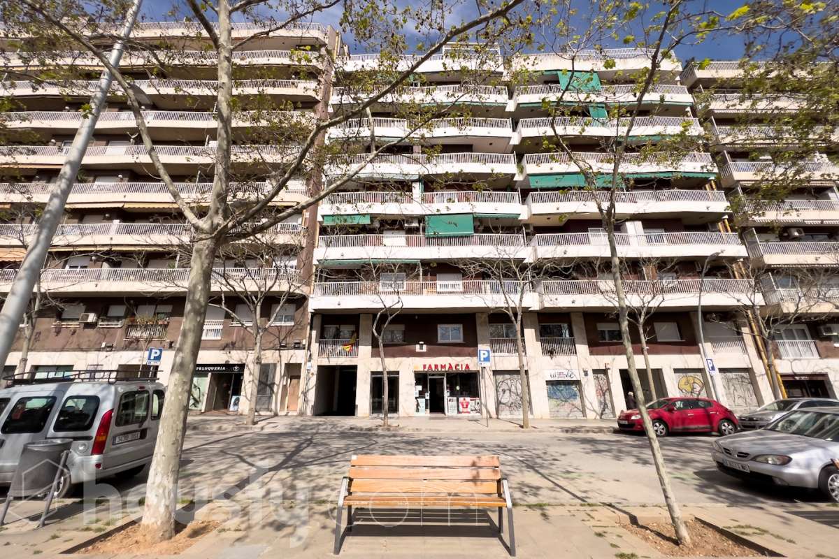 Piso en venta en Carrer de Palència, Sant Andreu, Barcelona-1